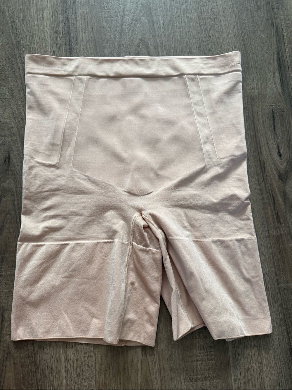 High-Waist Seamless Shapewear Shorts — Neutral Beige